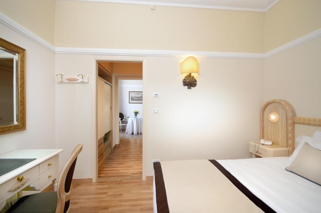 Grand Vittoria Hotel 4*