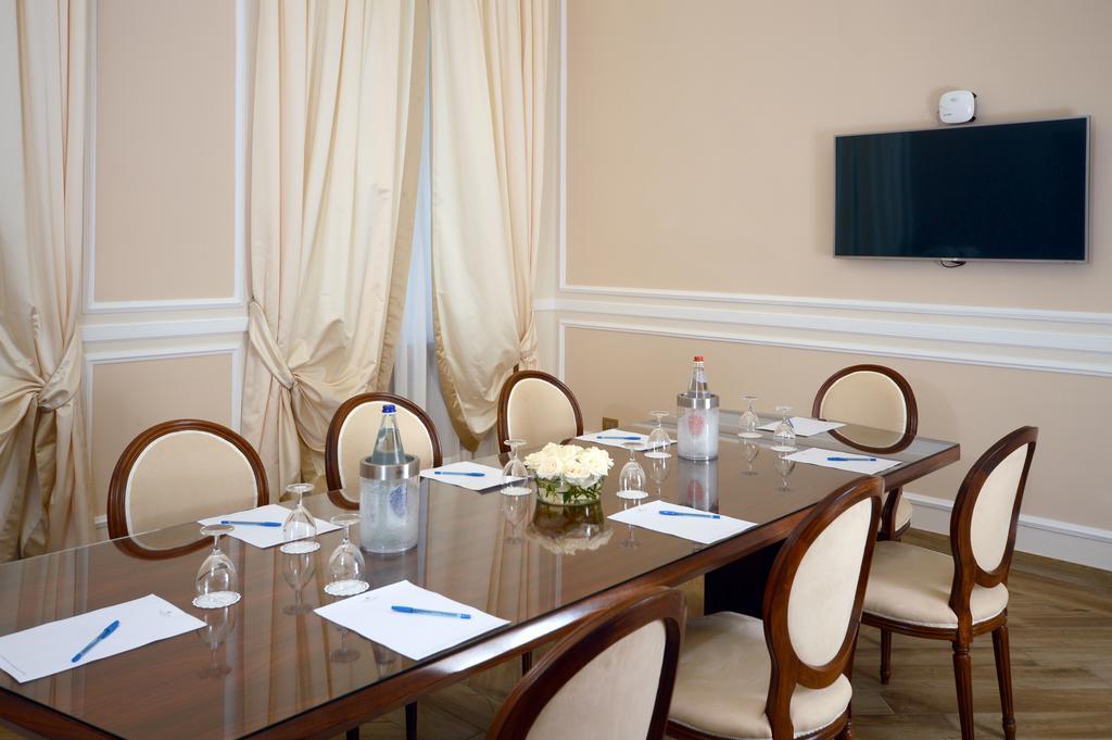 Grand Vittoria Hotel 4*